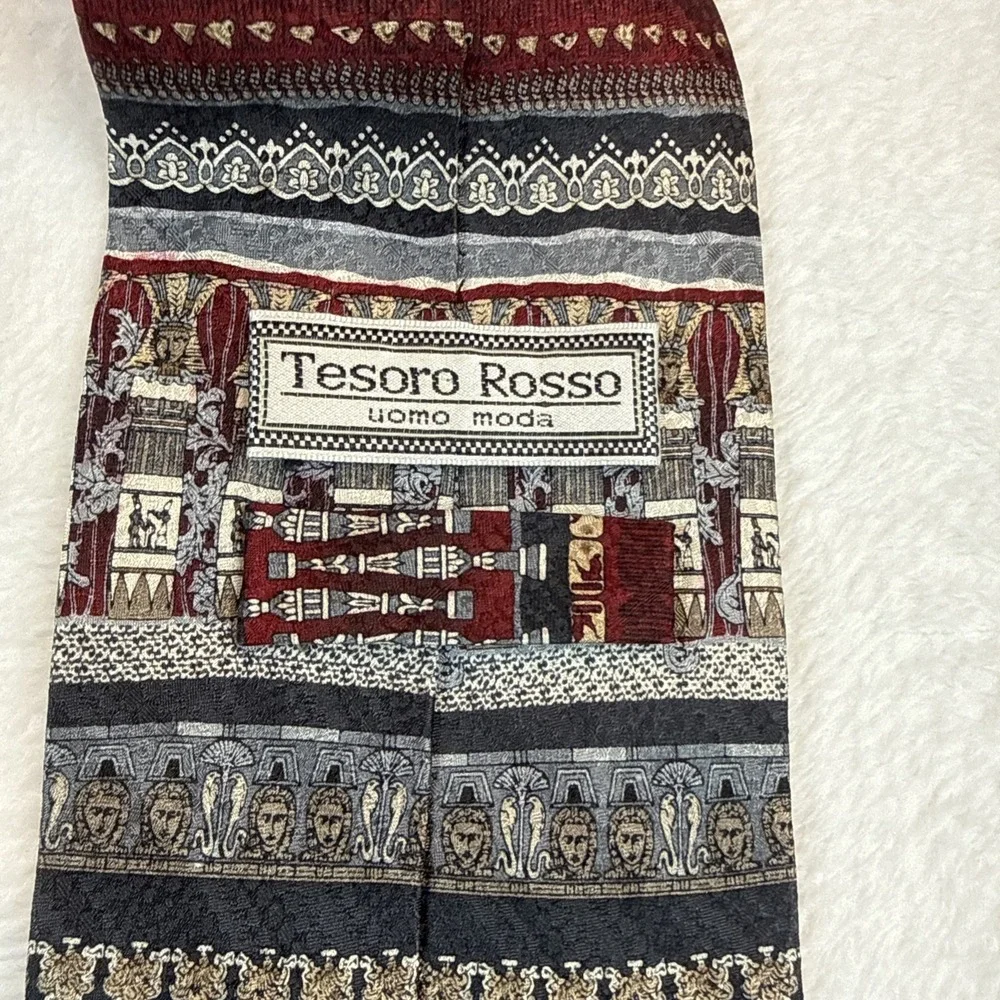 Vintage Tesoro Rosso 100% Silk Tie Geometric Pattern
